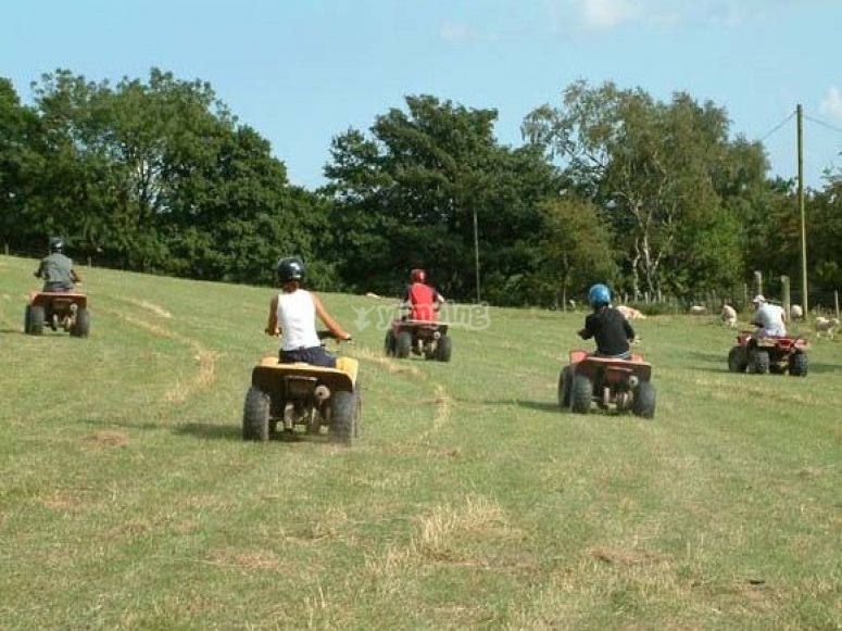 Taff Valley Quad Bike & Activity Centre, Pontypridd (Rhondda, Cynon